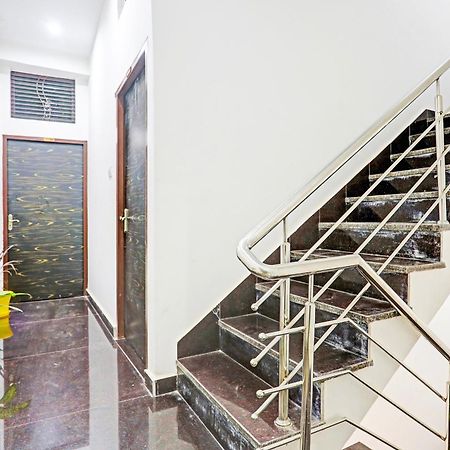 Hotel O The Maruti Paying Guest House Varanasi Luaran gambar