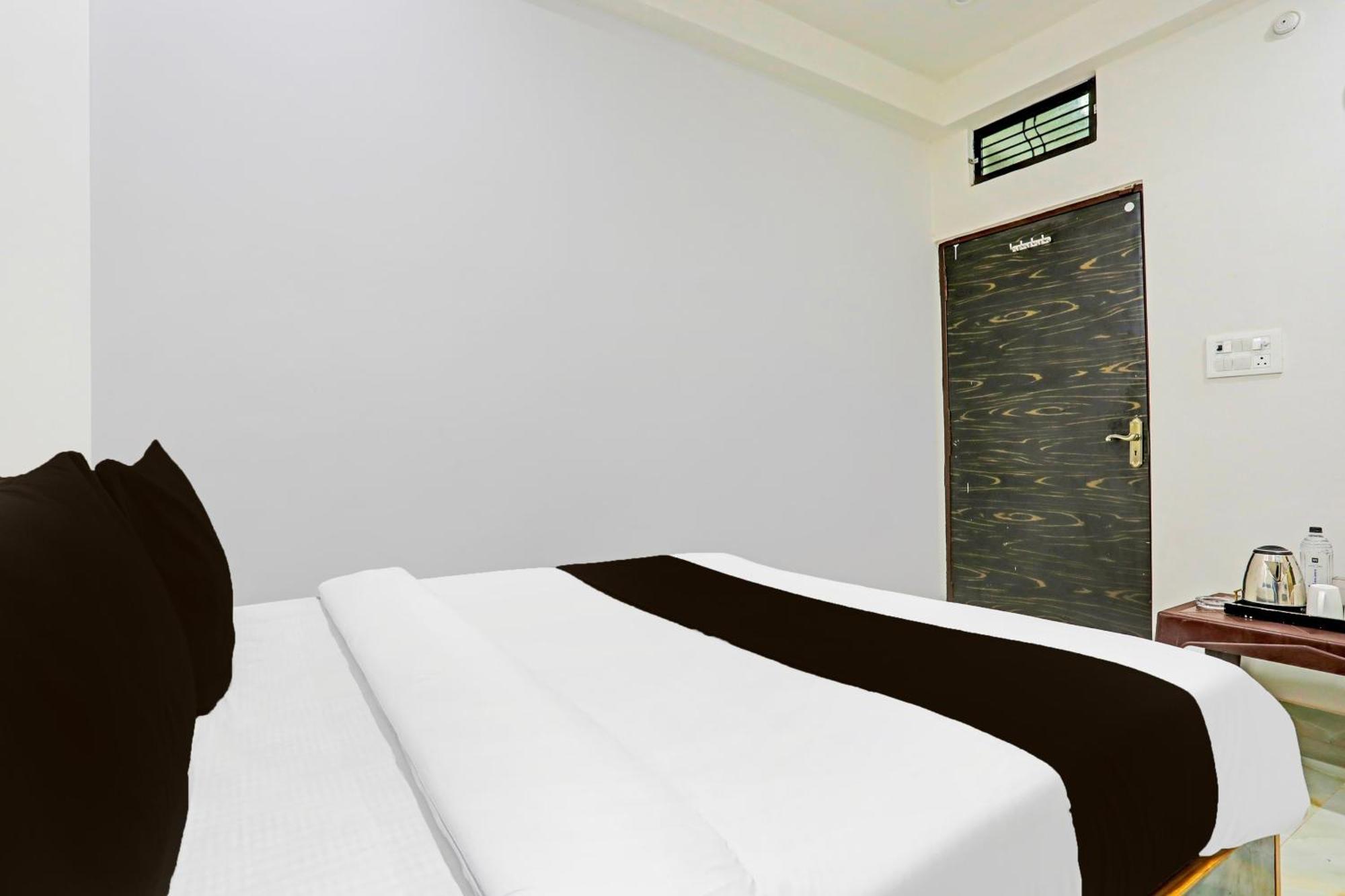 Hotel O The Maruti Paying Guest House Varanasi Luaran gambar