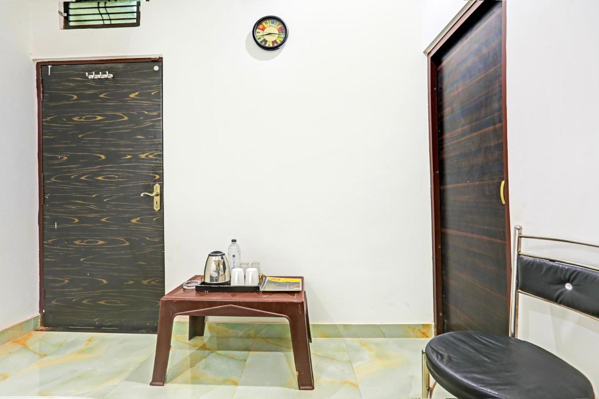 Hotel O The Maruti Paying Guest House Varanasi Luaran gambar